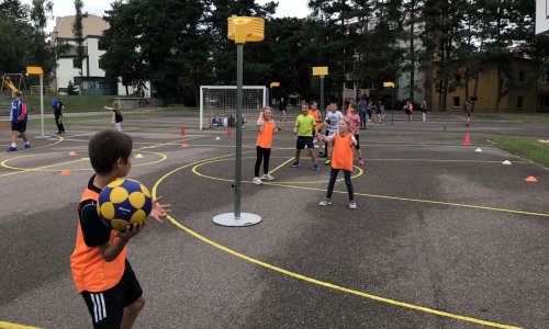 Ukázka korfbalu na naší škole