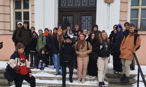 9. A a 9. B se zúčastnili soudního jednání