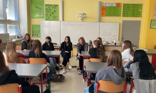 Kam po základní škole? Deváťáci besedovali s našimi absolventy