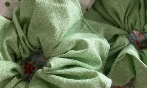 Moderní šití? Scrunchies na Pražské!